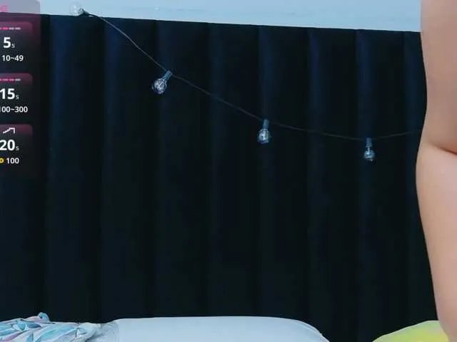 horny18girl on BongaCams