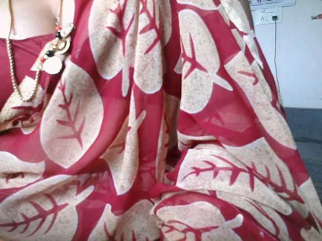 Offline hotpavitra on BongaCams