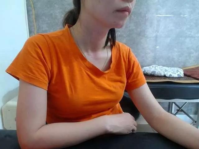 Offline HotQueen93 on BongaCams