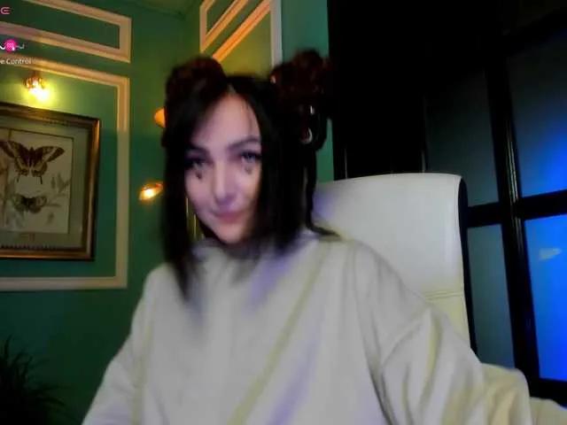 Freechat ingridblondy94 on BongaCams