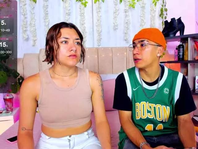 Offline Isa-n-Jonny on BongaCams