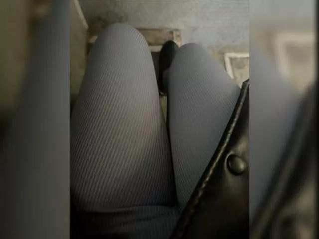 Freechat Janchi- on BongaCams