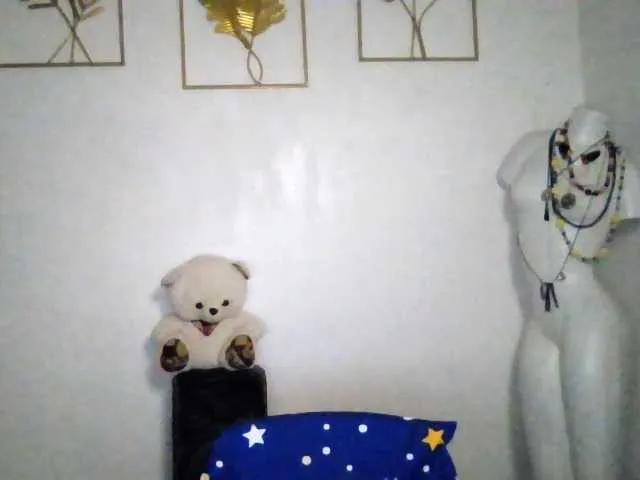 Freechat jennahshampoo on BongaCams