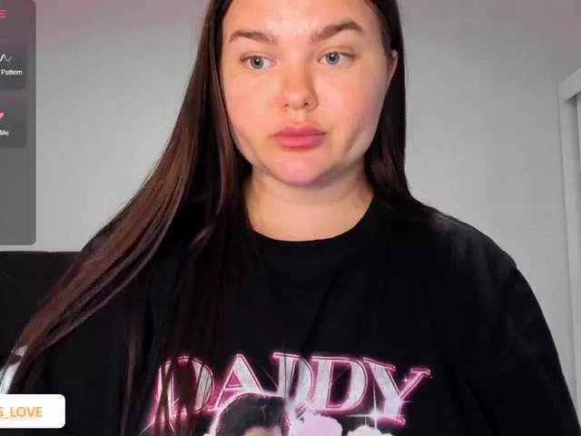 Freechat JennisXcharming on BongaCams