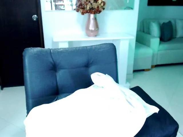 BongaCams julietjohnson is Freechat julietjohnson — It excites me to talk to me a lot during sex, strong and aggressive sex, oral sex and give me many kisses during sexual intercourse.