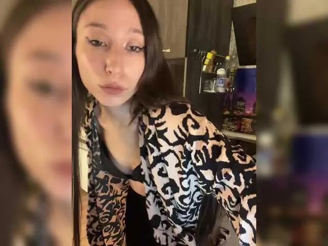 Offline KarinaSunsets on BongaCams