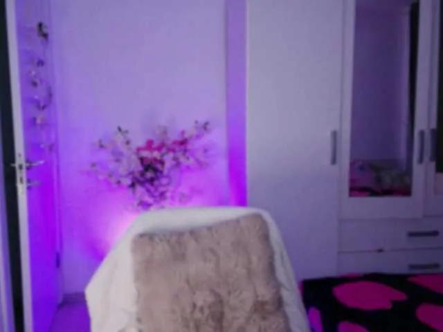 Freechat kaylalaine1 on BongaCams