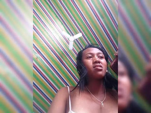 Offline Keirah on BongaCams