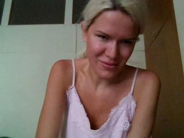 Offline Keylaone on BongaCams