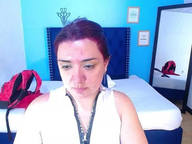 Freechat kinky-redhead18 on BongaCams