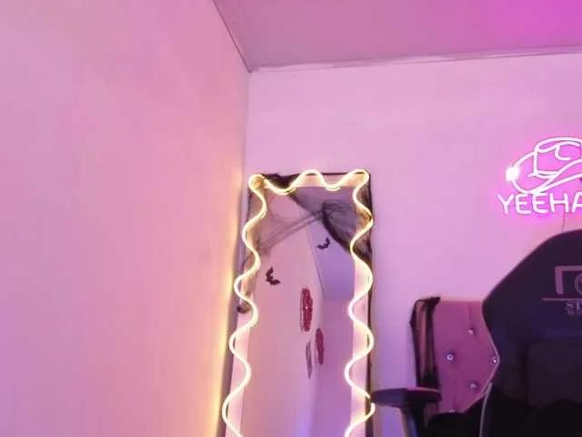 BongaCams KISSI-TAY is Freechat KISSI-TAY — I REALLY LIKE TO FEEL THE VIBRATIONS OF MY TOY, I LOVE TO PLEASE AND ENJOY