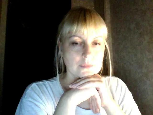 Freechat krisss2016 on BongaCams