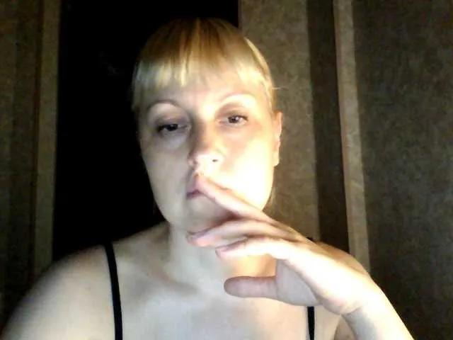 Freechat krisss2016 on BongaCams