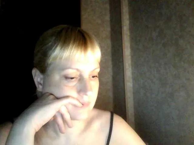 Freechat krisss2016 on BongaCams