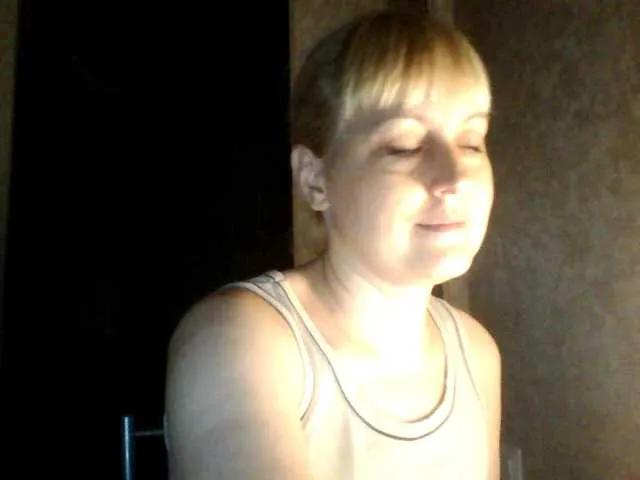 Freechat krisss2016 on BongaCams