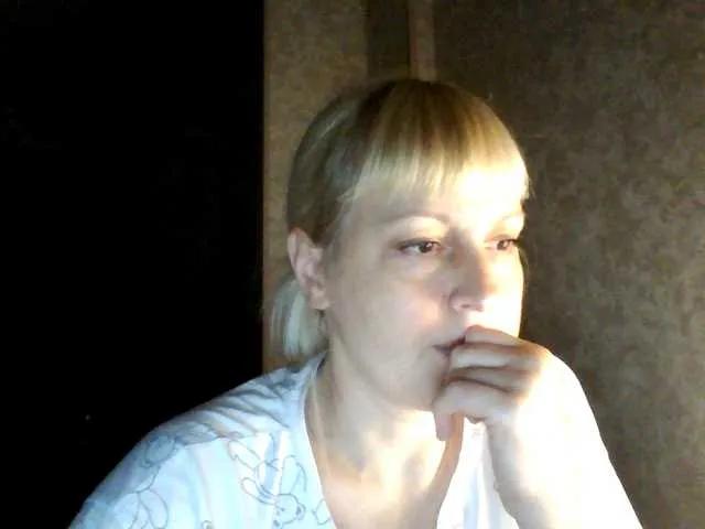 Freechat krisss2016 on BongaCams