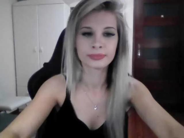 Offline KristineNatural on BongaCams