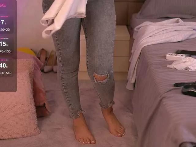 Offline KyraCase on BongaCams