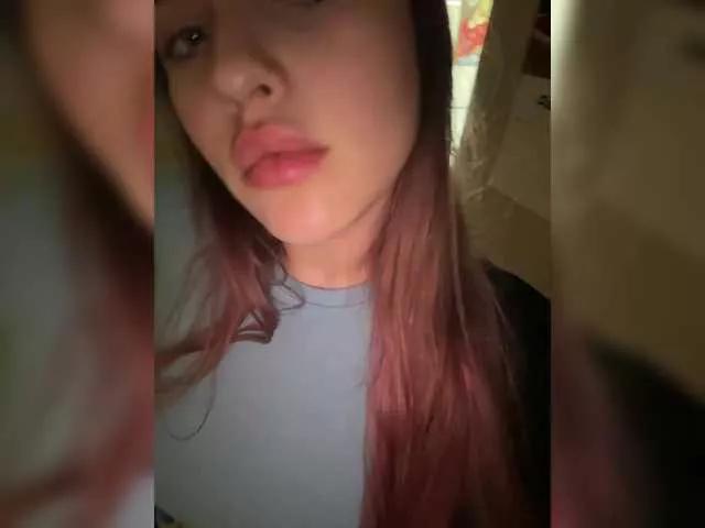 Offline L0lly-D0lly on BongaCams