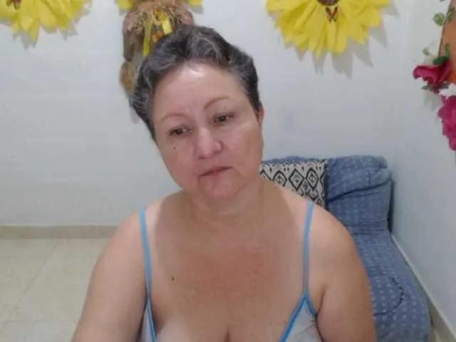 Freechat LADYQUEEN520 on BongaCams