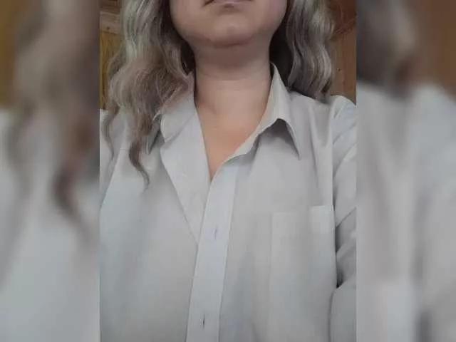 Offline Ladyship on BongaCams