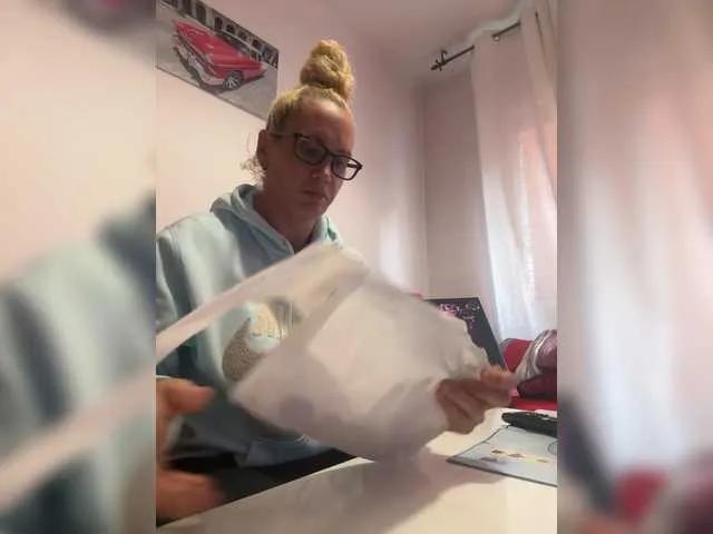 Freechat Latinasexy4 on BongaCams