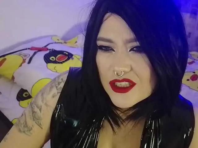 Offline Laura-Wicked on BongaCams