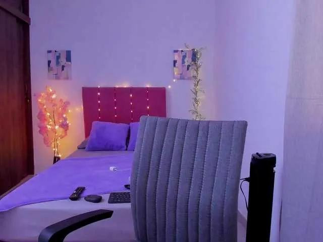 Offline LauraR on BongaCams