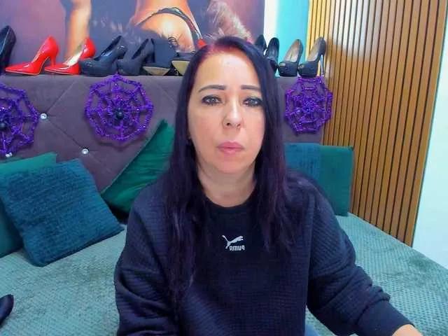 Offline LauraSinFull on BongaCams