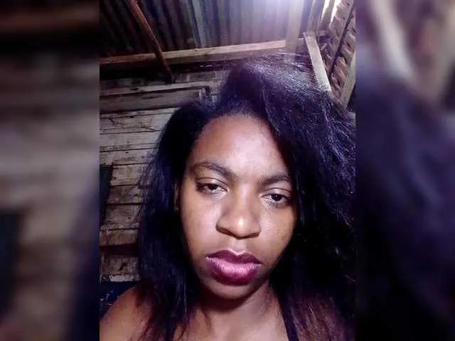 Freechat Lillteblackgirl on BongaCams