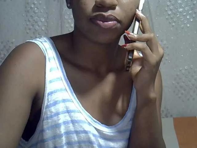 Freechat Lillteblackgirl on BongaCams