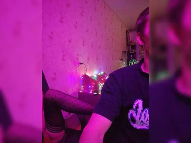 Offline Lily-Sam on BongaCams