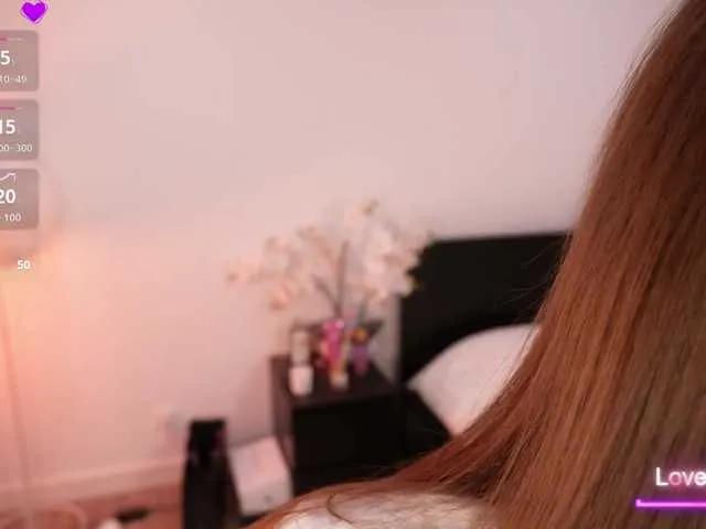 Offline LilyColins on BongaCams