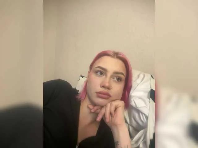 Offline Linaaa on BongaCams