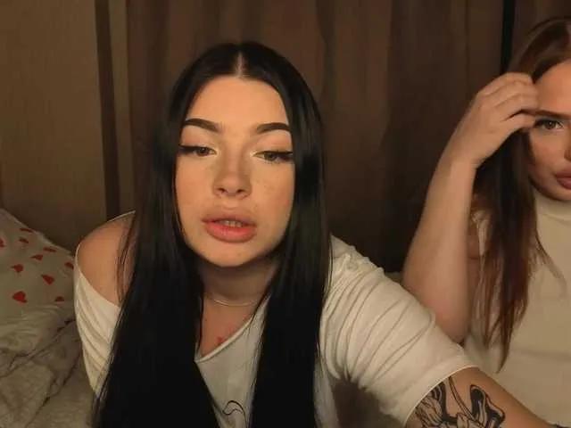 LisaAndDenis on BongaCams