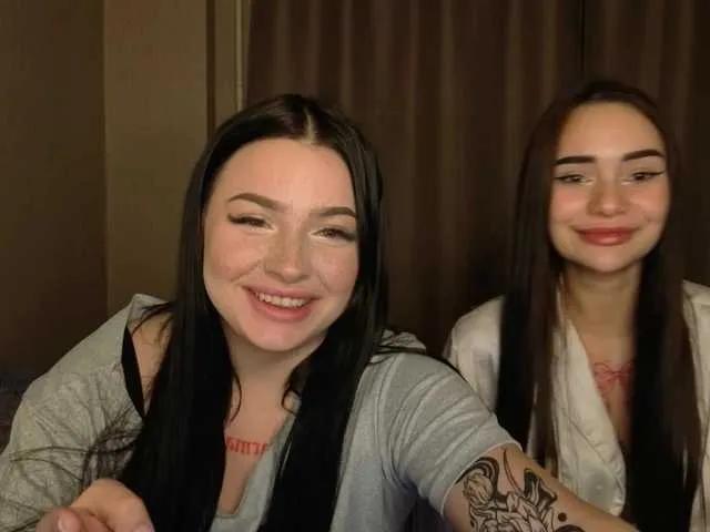 LisaAndDenis on BongaCams