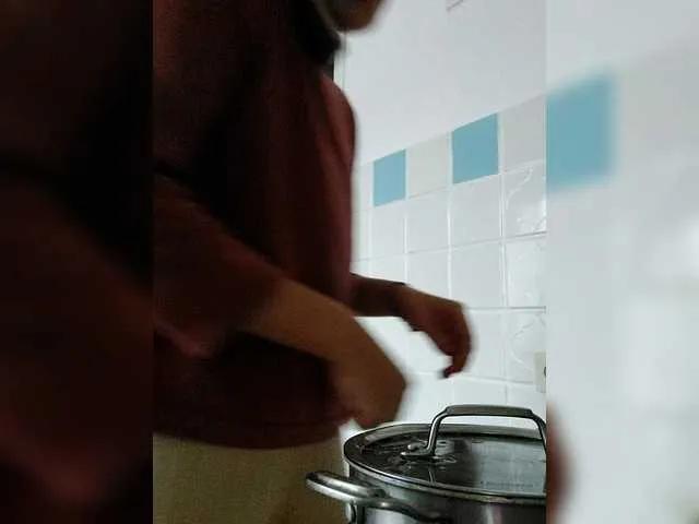 LisaLovHoney — I love the attention and care of real men!