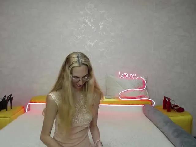Freechat LizzieBrait on BongaCams