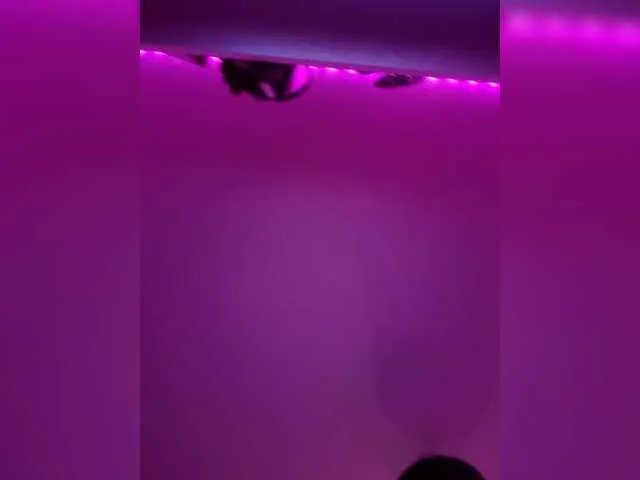 Offline LolaLee on BongaCams