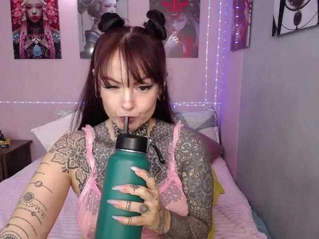 Offline LolaRouse on BongaCams