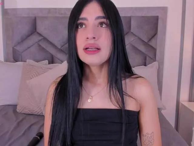 Offline lucianacohelo on BongaCams