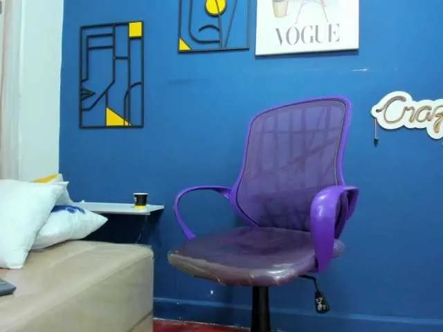 LuciaSpear on BongaCams