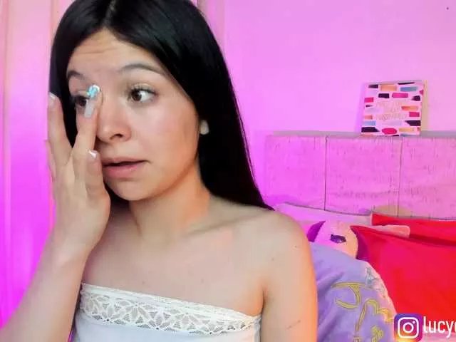 Offline LucyEvanss on BongaCams
