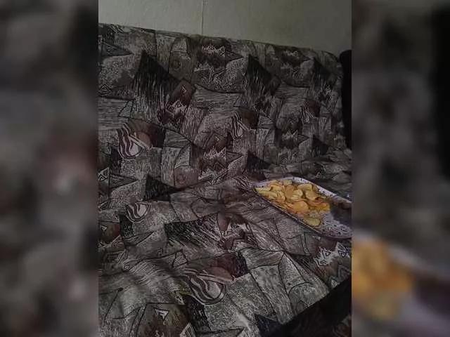 Offline Lyda27081 on BongaCams