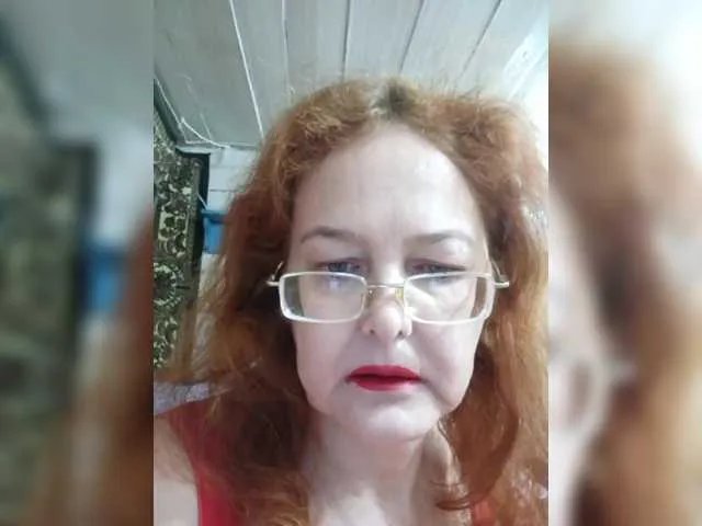Madam-oss on BongaCams 