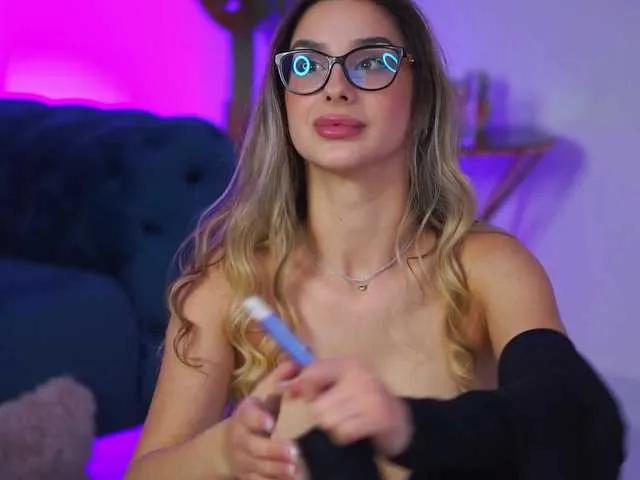 MaddieBryggs's avatar