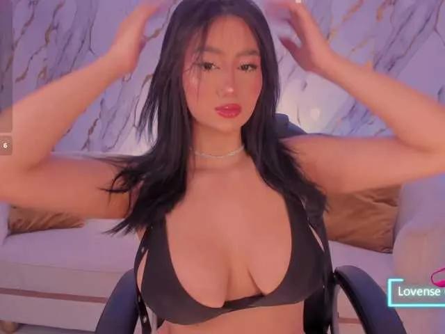 Offline MaddisonLowe on BongaCams