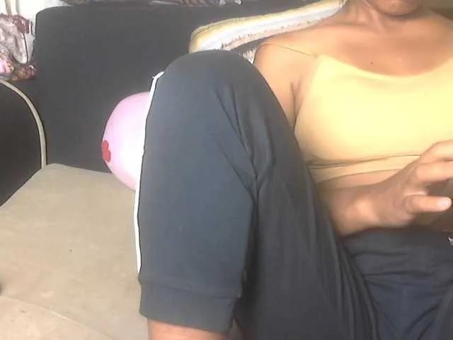 Offline Maellah31 on BongaCams