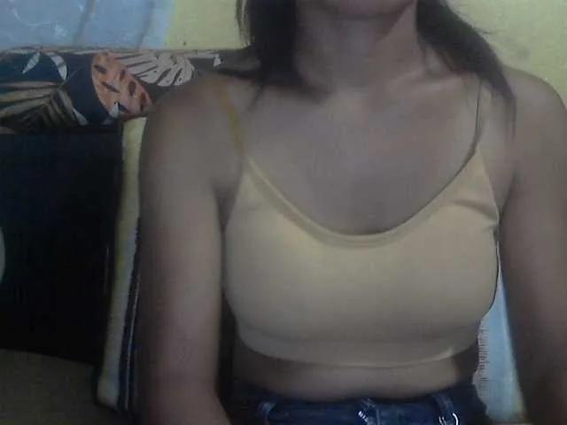 Offline Maellah31 on BongaCams