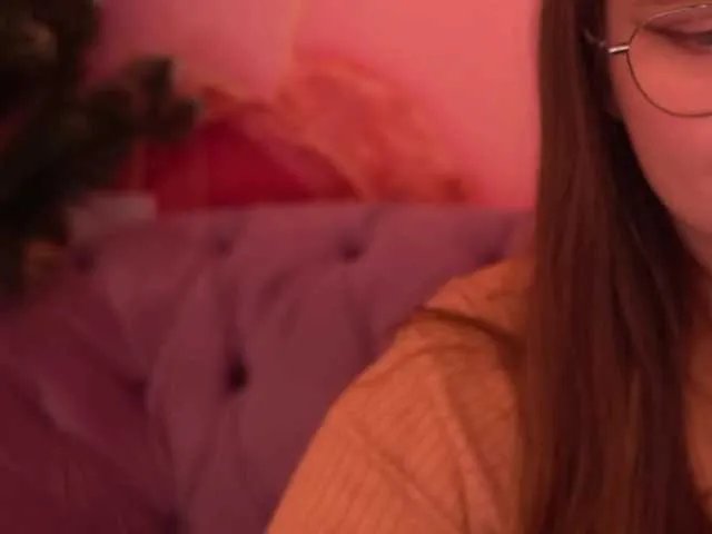 MagikPeachh on BongaCams